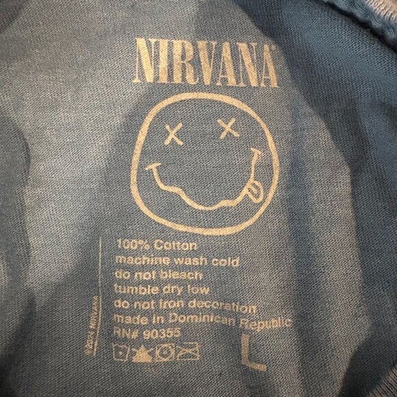 Nirvana Band Tee Retro Live '93 Oversized Distressed Blue Unisex Size L NWOT - Picture 4 of 4